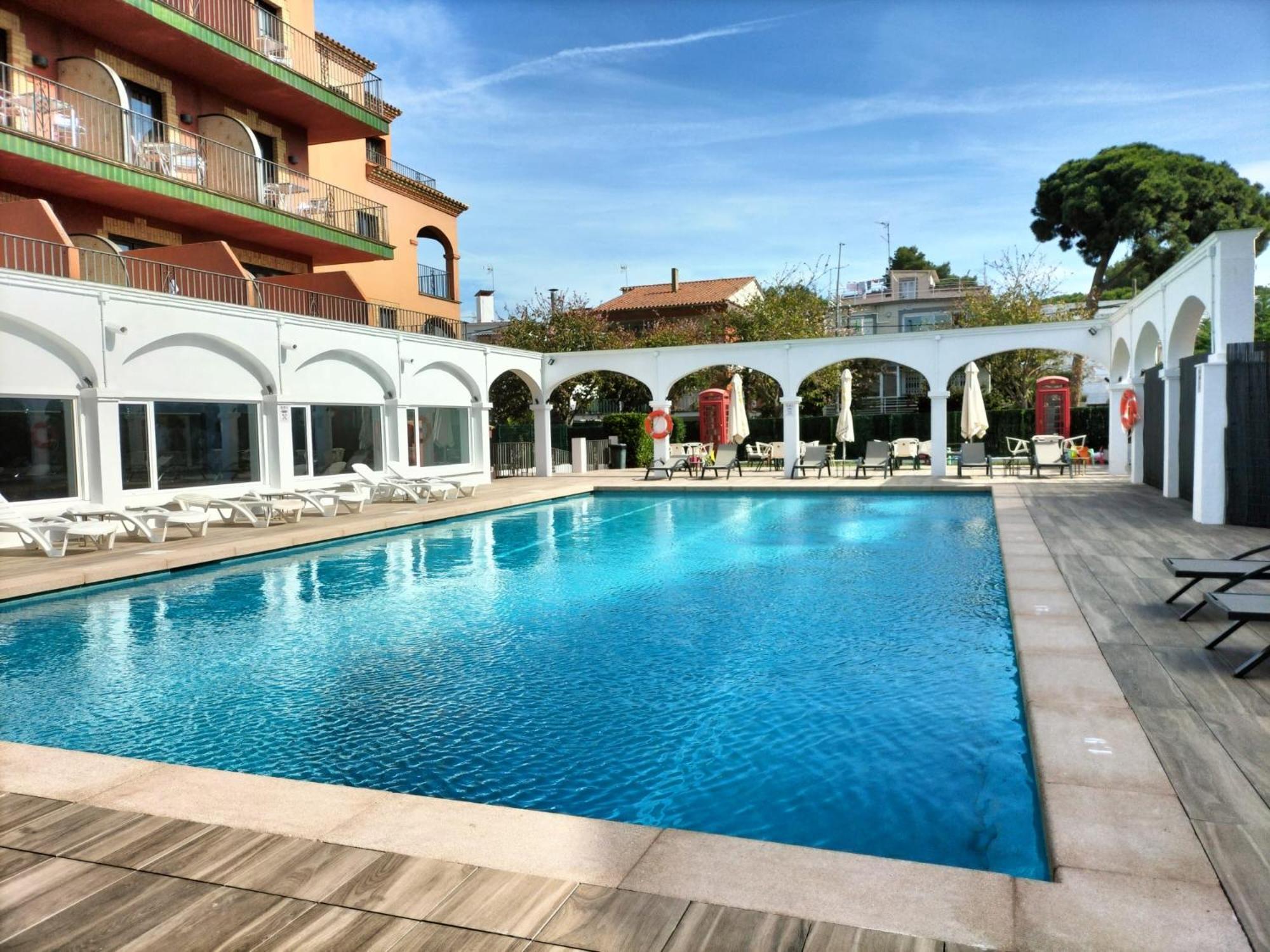 Hotel Canal Olimpic Castelldefels Buitenkant foto