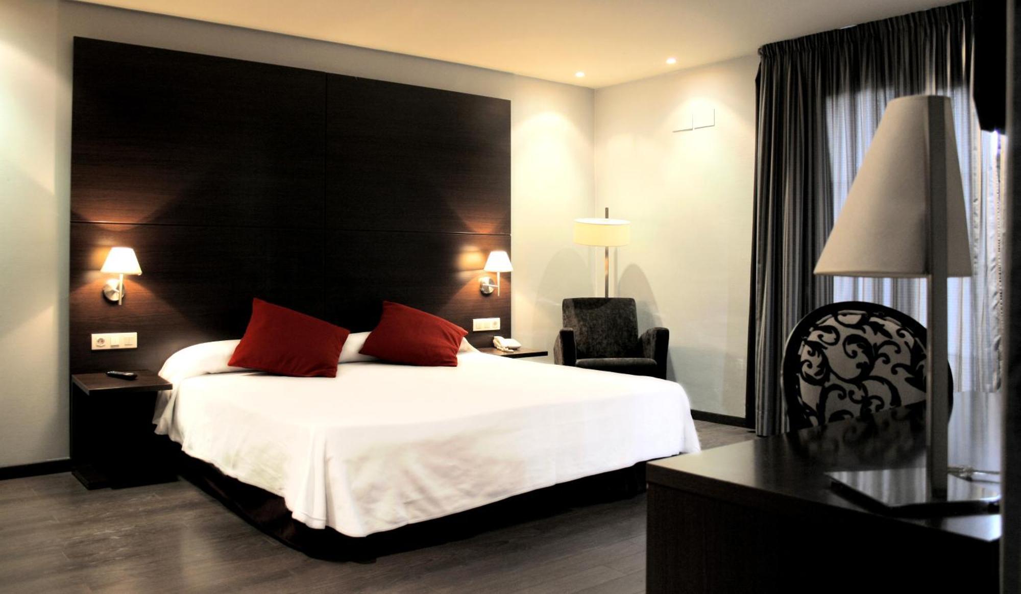 Hotel Canal Olimpic Castelldefels Buitenkant foto