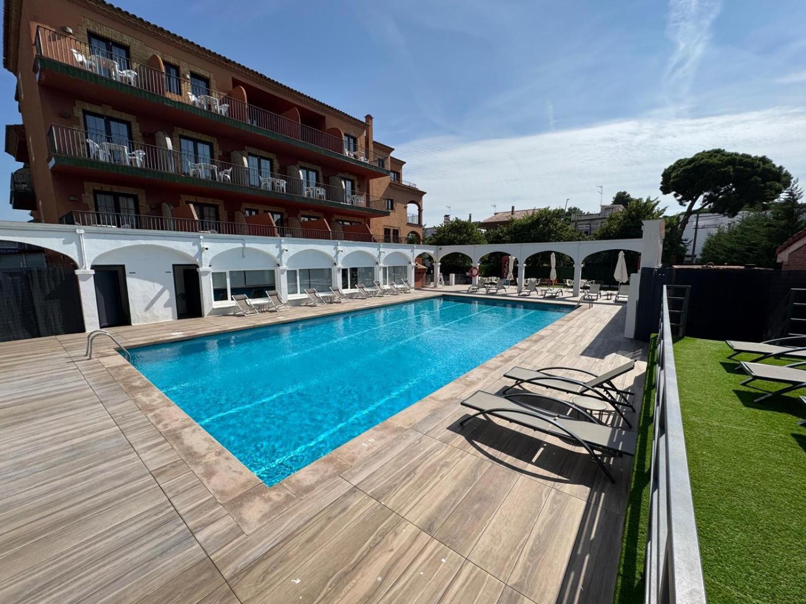 Hotel Canal Olimpic Castelldefels Buitenkant foto